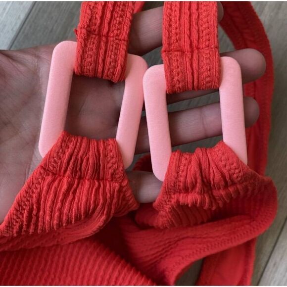 Aerie Red & Pale Pink Ribbed One Piece Swim Suit New With Tags Size Large - Picture 3 of 5